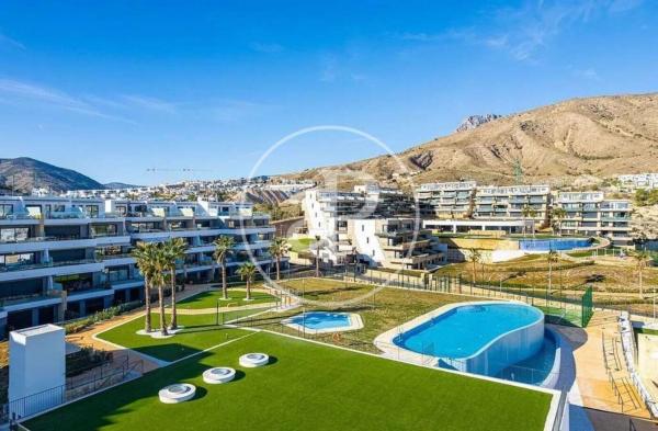 Duplex en venta en Dúplex en Calle de Bolívia, Balcón de Finestrat-Terra Marina, Finestrat, Finestrat photo 1