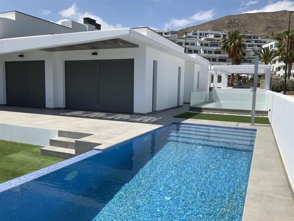 Chalet adosado en Balcón de Finestrat-Terra Marina, Finestrat photo 1