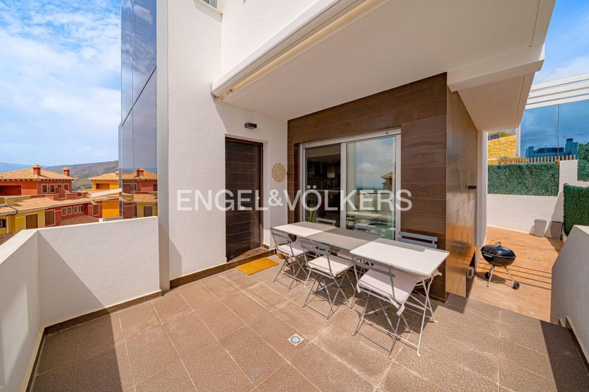 Properties for sale and rent in Spain photo 4