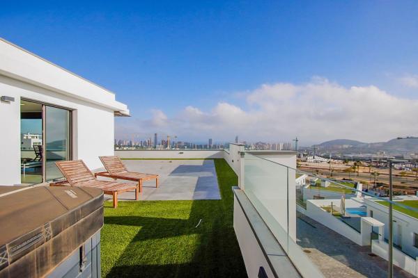 Ático en venta en Ático en Calle de Colombia s/n, Balcón de Finestrat-Terra Marina, Finestrat, Finestrat photo 1