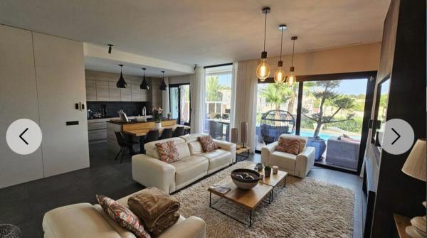 Independent chalet for sale in Casa o chalet en Balcón de Finestrat-Terra Marina, Finestrat, Finestrat
thumbnail 2