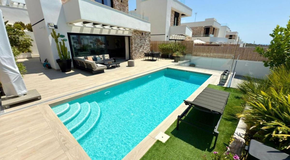 Venta de chalet independiente en Casa o chalet en Balcón de Finestrat-Terra Marina, Finestrat, Finestrat
 photo 5