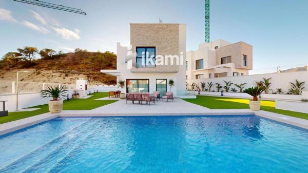 Casa o chalet independiente en Calle Cáceres, Balcón de Finestrat-Terra Marina, Finestrat photo 1