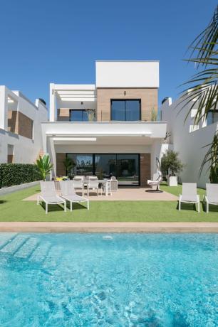 Chalet pareado en Calle Córdoba, Balcón de Finestrat-Terra Marina, Finestrat thumbnail 1