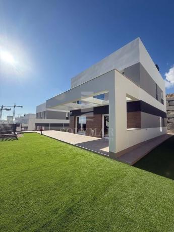 Chalet independiente en venta en Casa o chalet en Balcón de Finestrat-Terra Marina, Finestrat, Finestrat
photo 1