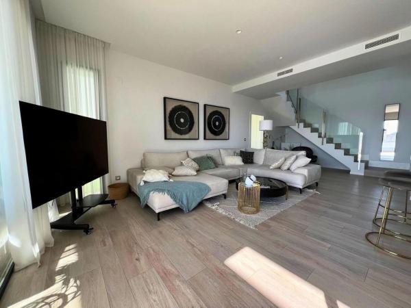 Casa o chalet independiente en Balcón de Finestrat-Terra Marina, Finestrat thumbnail 2