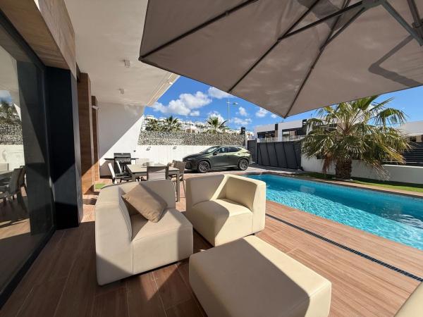 Casa o chalet independiente en Calle d'Equador, Balcón de Finestrat-Terra Marina, Finestrat thumbnail 2
