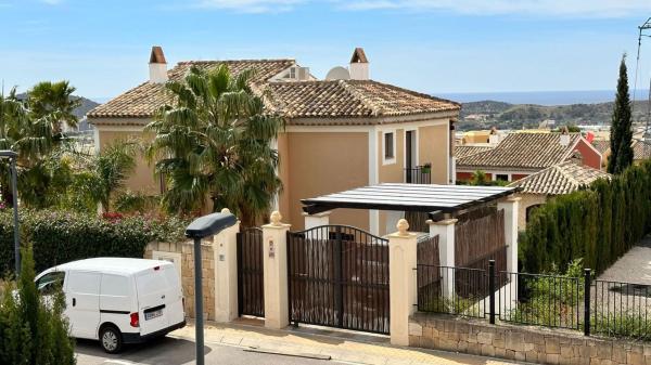 Casa o chalet independiente en Calle Dublin, Golf Bahía, Finestrat thumbnail 2