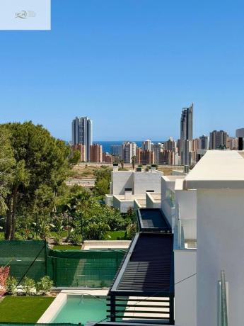 Casa o chalet independiente en Calle Amsterdam, Golf Bahía, Finestrat thumbnail 1