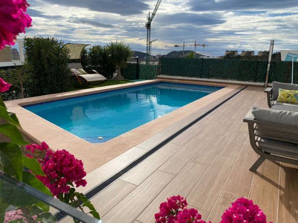 Independent chalet for sale in Casa o chalet en Finestrat Pueblo, Finestrat, Finestrat
thumbnail 1