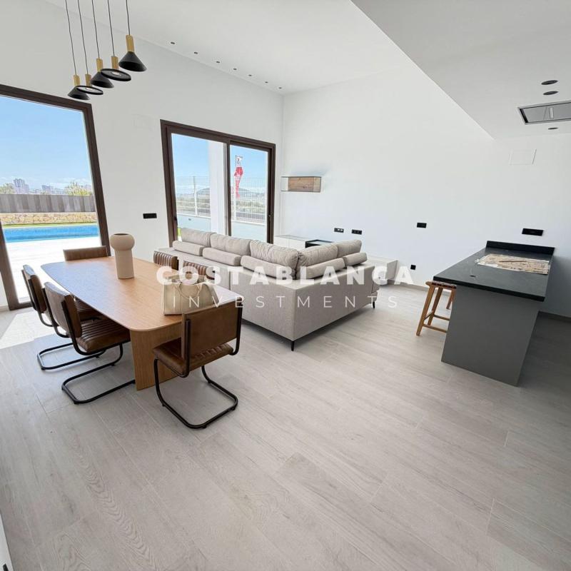 Venta de chalet independiente en Casa o chalet en Calle de Mèxic, Balcón de Finestrat-Terra Marina, Finestrat, Finestrat
photo 2