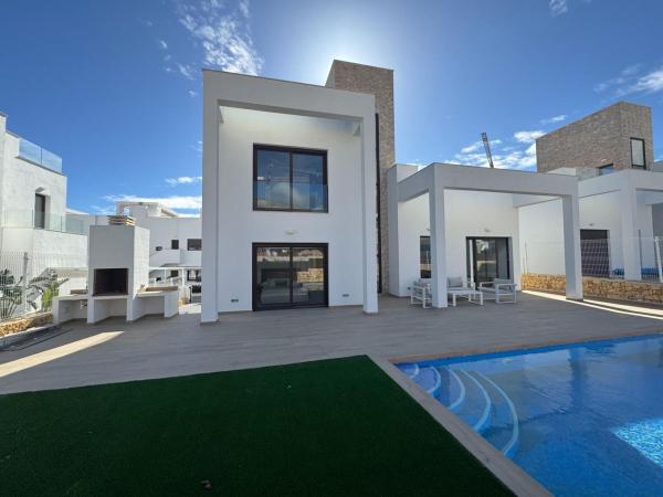 Casa o chalet independiente en Calle de Mèxic, Balcón de Finestrat-Terra Marina, Finestrat thumbnail 1