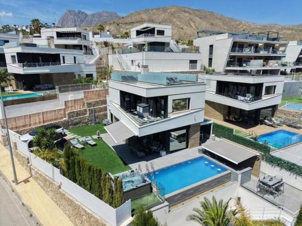 Casa o chalet independiente en Calle Cáceres, Balcón de Finestrat-Terra Marina, Finestrat photo 1