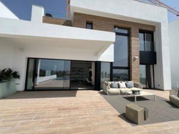 Casa o chalet independiente en Calle de Guatemala, 23, Balcón de Finestrat-Terra Marina, Finestrat photo 1
