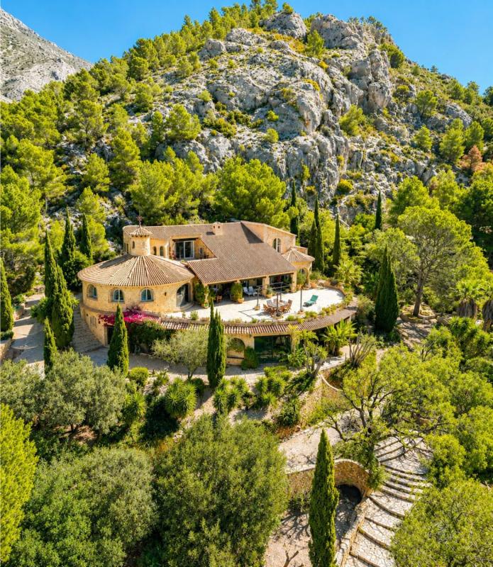 Properties for sale and rent in Spain photo 1