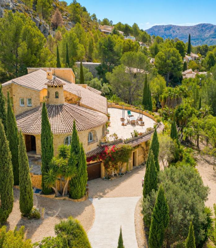 Properties for sale and rent in Spain photo 3