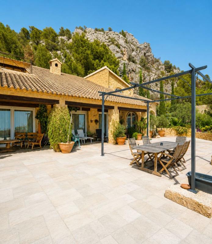 Properties for sale and rent in Spain photo 5