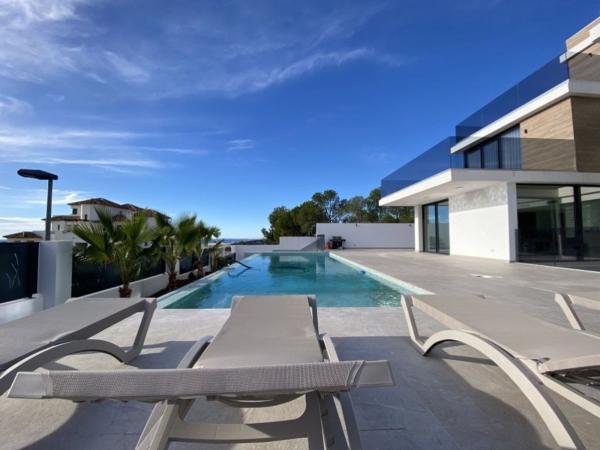 Casa o chalet independiente en Calle Londres, 50, Golf Bahía, Finestrat thumbnail 1