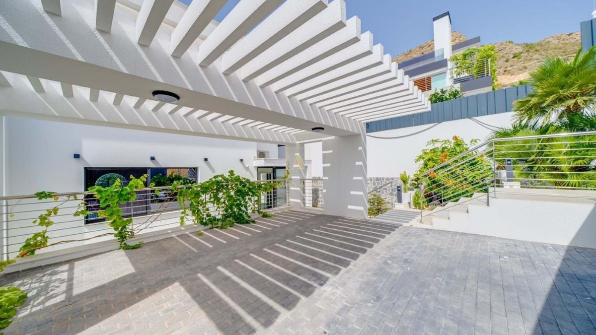 Venta de chalet independiente en Casa o chalet en Finestrat Pueblo, Finestrat, Finestrat
 photo 2