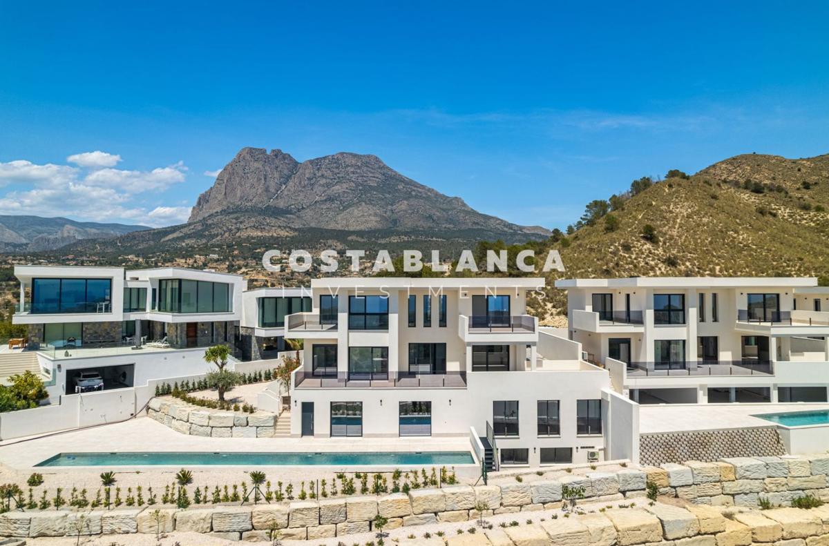 Venta de chalet independiente en Casa o chalet en Avenida Reyes Católicos, Golf Bahía, Finestrat, Finestrat
photo 1