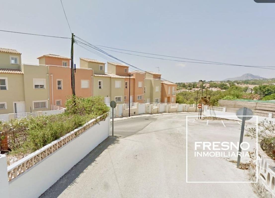 Propiedades en venta y alquiler en España photo 2