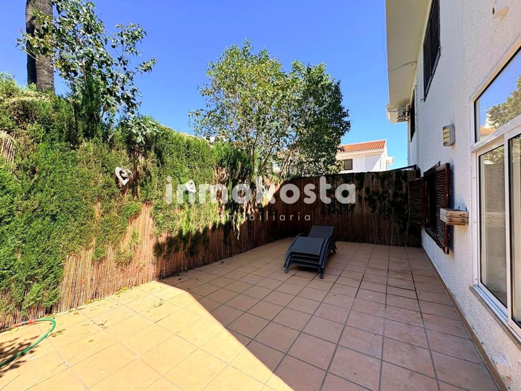 Sale of townhouse in Chalet adosado en Calle Mislata, Colonia Escandinavia-Cautivador, Alfaz del Pi , Alfaz del Pi photo 4