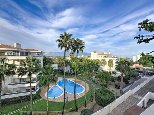 Продажа квартиры на Piso en Calle Joaquín Rodrigo, L'Albir, Alfaz del Pi, Алфаз дель Пи
 photo 1