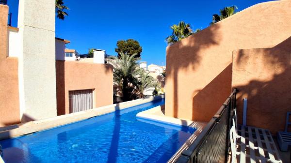 Chalet independiente en venta en Casa o chalet en L'Albir, Alfaz del Pi, Alfaz del Pi
 photo 2