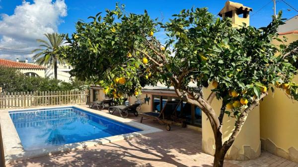 Chalet adosado en L'Albir, Alfaz del Pi thumbnail 1