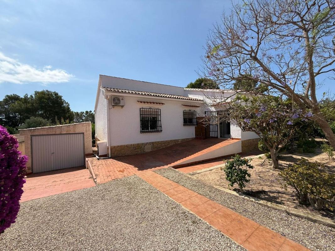 Properties for sale and rent in Spain photo 2