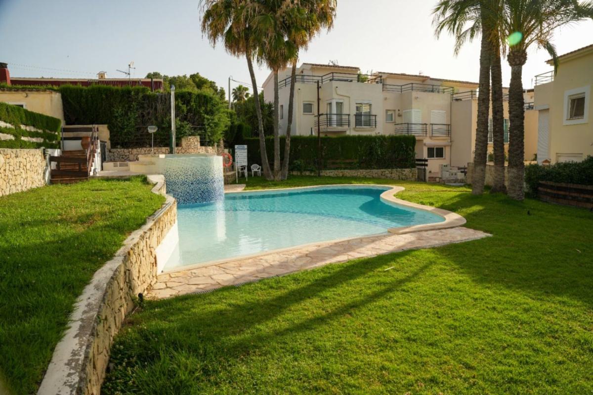 Sprzedaż szeregowego domku w Chalet adosado en Calle Paradís, L'Albir, Alfaz del Pi , Alfaz del Pi photo 2