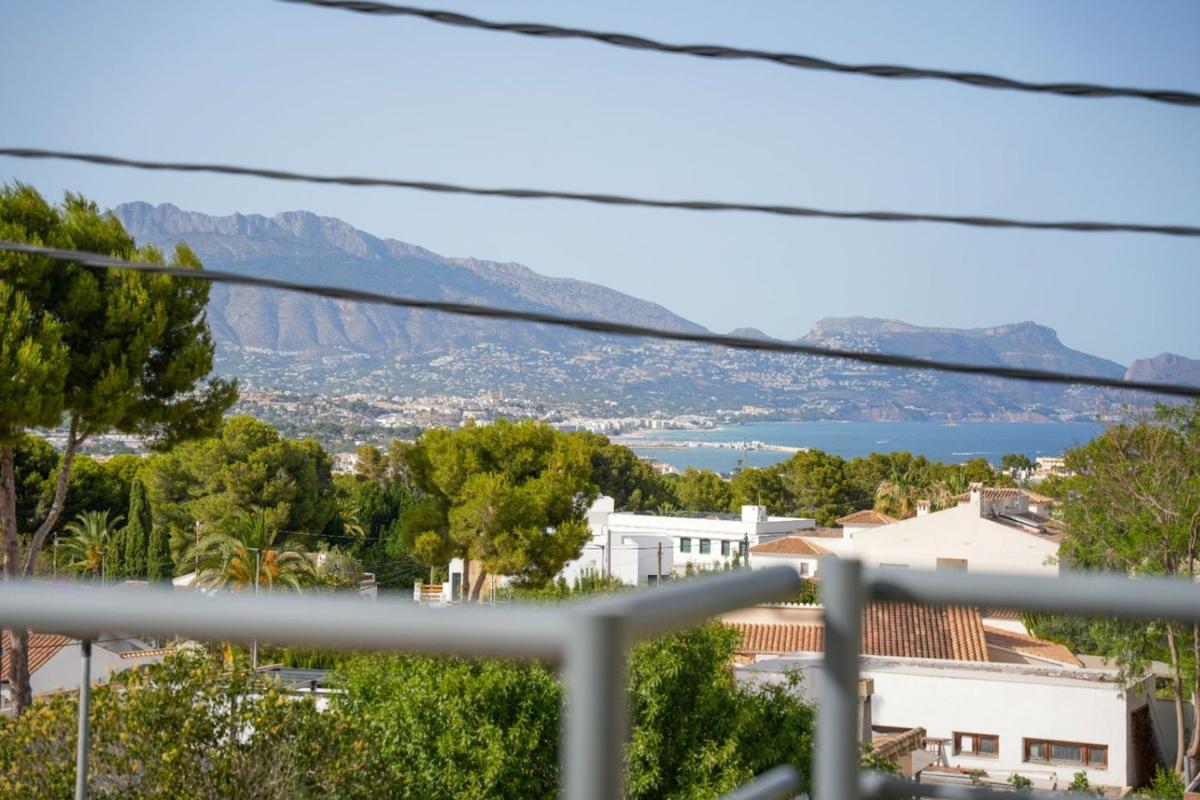 Sprzedaż szeregowego domku w Chalet adosado en Calle Paradís, L'Albir, Alfaz del Pi , Alfaz del Pi photo 3