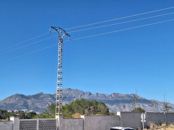 Chalet pareado en Calle Turquesa, 32, Colonia Escandinavia-Cautivador, Alfaz del Pi thumbnail 2