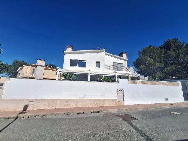 Chalet pareado en Calle Turquesa, 32, Colonia Escandinavia-Cautivador, Alfaz del Pi thumbnail 3