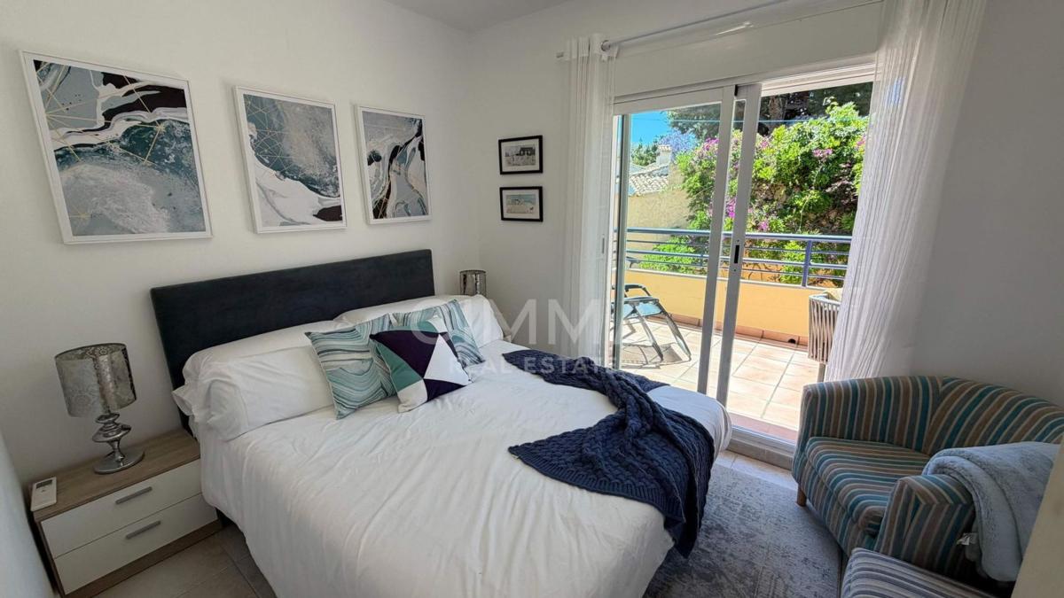 Продажа таунхауса в Chalet adosado en L'Albir, Alfaz del Pi , Алфаз дель Пи photo 5