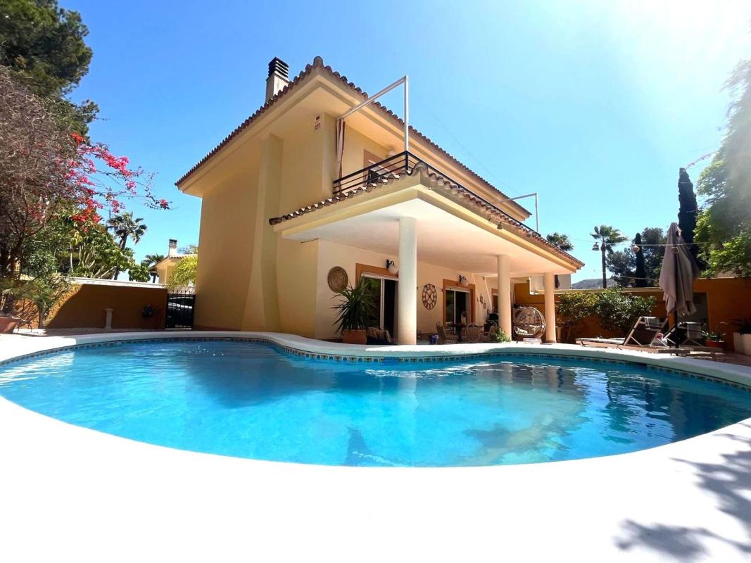 Sprzedaż niezależnego domku jednorodzinnego w Chalet pareado en Lissa, L'Albir, Alfaz del Pi, Alfaz del Pi photo 5