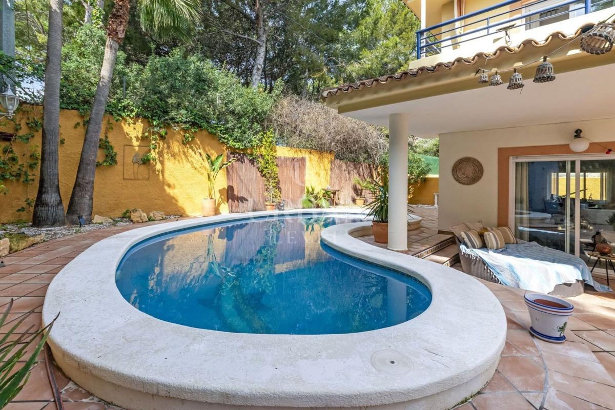 Sprzedaż niezależnego domku jednorodzinnego w  Chalet pareado en L'Albir, Alfaz del Pi, Alfaz del Pi photo 2