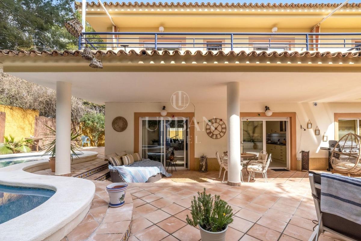 Sprzedaż niezależnego domku jednorodzinnego w  Chalet pareado en L'Albir, Alfaz del Pi, Alfaz del Pi photo 4