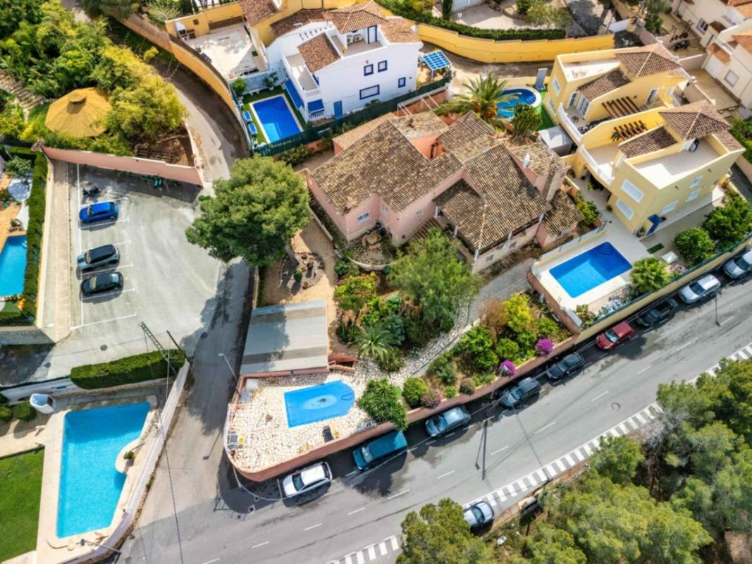 Propiedades en venta y alquiler en España photo 1