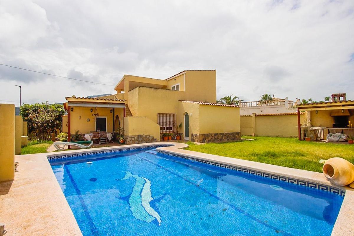 Propiedades en venta y alquiler en España photo 1