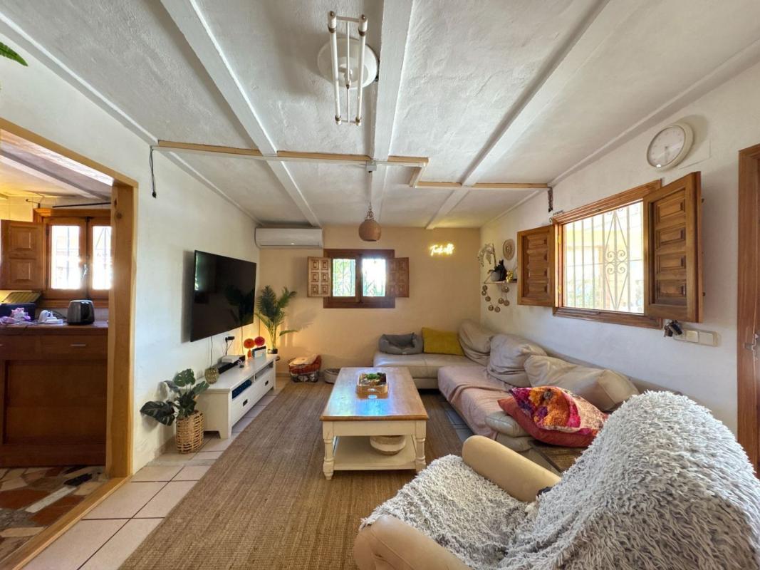 Properties for sale and rent in Spain photo 3