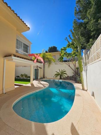 Chalet adosado en L'Albir, Alfaz del Pi thumbnail 2