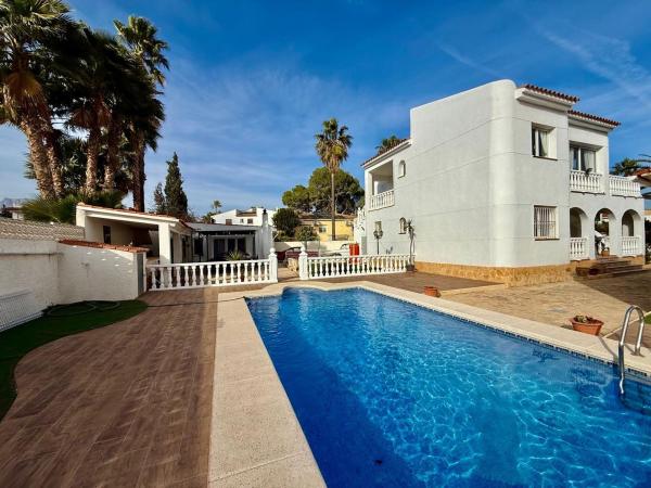 Casa o chalet independiente en CL Horoscop, 4, Alfaz del Pi Pueblo-Urbanizaciones, Alfaz del Pi photo 1