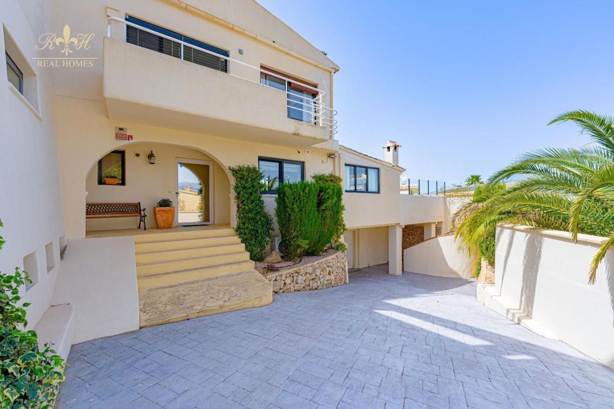 Sale of townhouse in Chalet adosado en L'Albir, Alfaz del Pi , Alfaz del Pi photo 3
