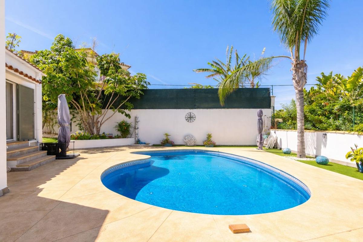 Venta de chalet independiente en Casa o chalet en L'Albir, Alfaz del Pi, Alfaz del Pi
 photo 4