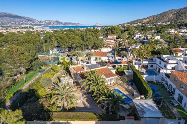 Independent chalet for sale in Casa o chalet en Calle Thor, L'Albir, Alfaz del Pi, Alfaz del Pi
 photo 1