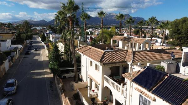 Casa o chalet independiente en CL Jupiter, 32, L'Albir, Alfaz del Pi photo 2
