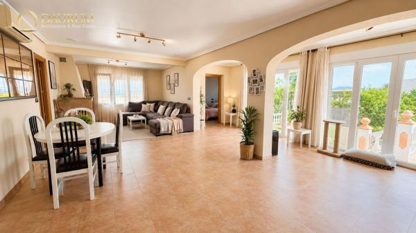 Independent chalet for sale in Casa o chalet en Colonia Escandinavia-Cautivador, Alfaz del Pi, Alfaz del Pi
 photo 3