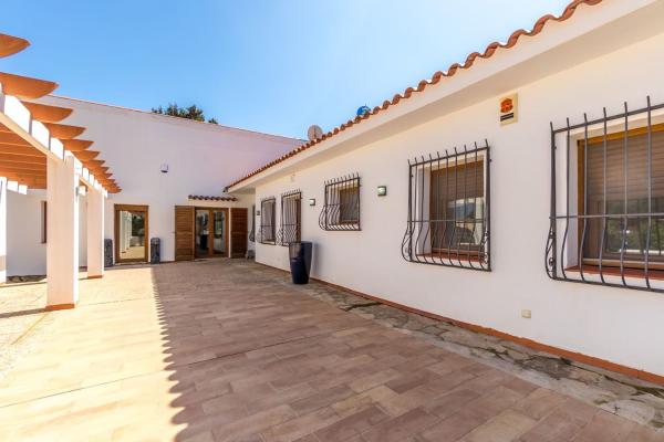 Independent chalet for sale in Casa o chalet en Colonia Escandinavia-Cautivador, Alfaz del Pi, Alfaz del Pi
 photo 4