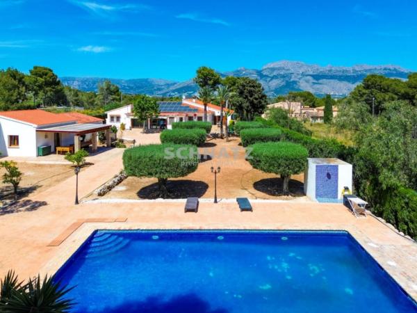 Independent chalet for sale in Casa o chalet en L'Albir, Alfaz del Pi, Alfaz del Pi
 photo 2